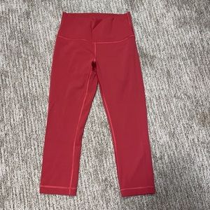 Lululemon wunder under crops size 6